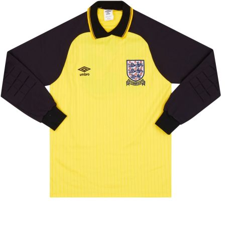 England 1984 GK 1 Kit
